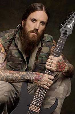 Former lead guitarist of 'Korn'